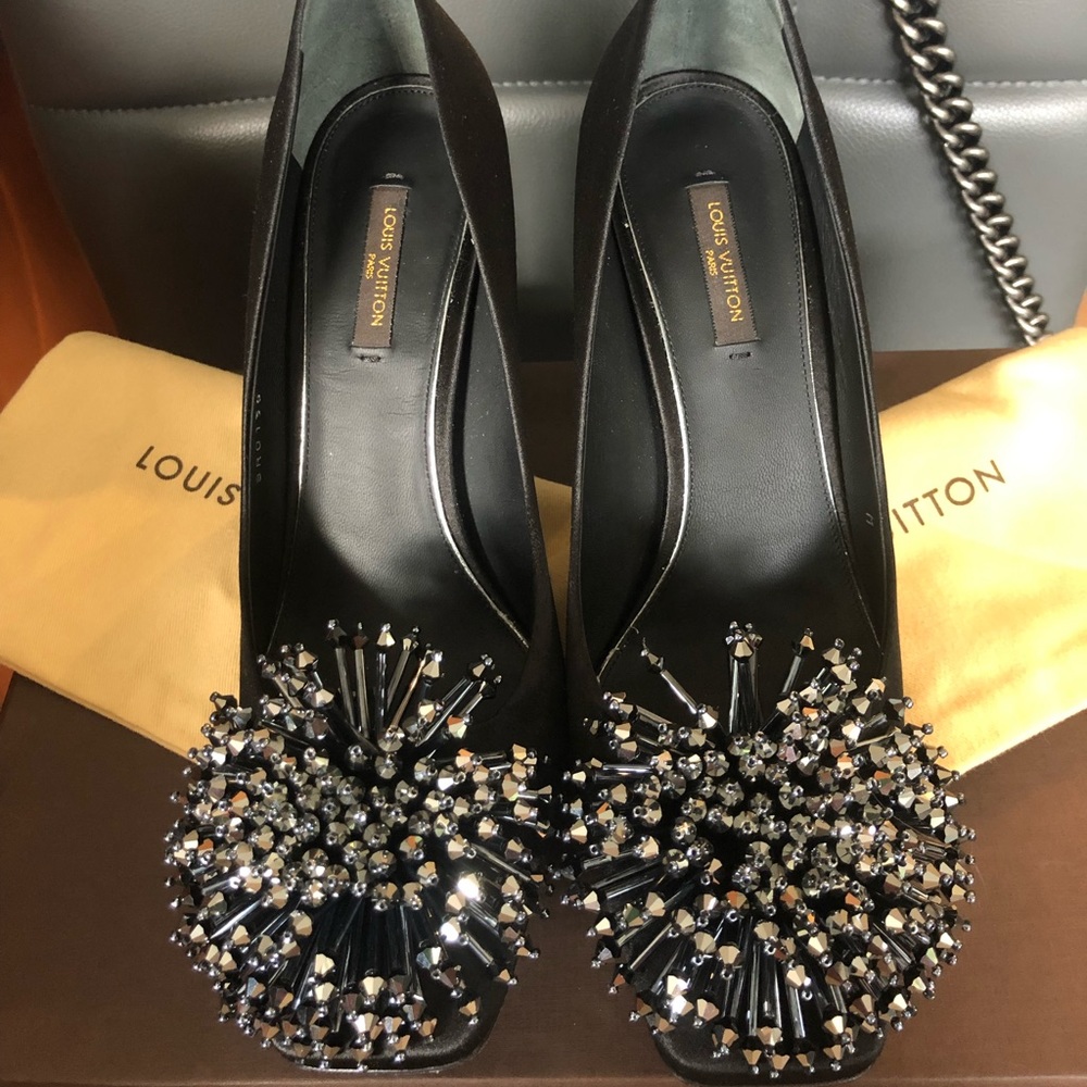 Louis Vuitton Pumps
